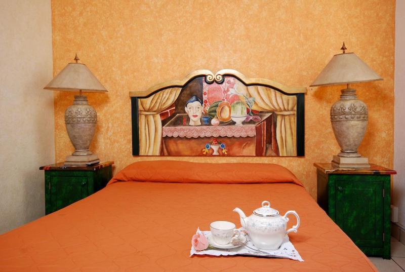Hotel & Suites Galeria Morelia Szoba fotó