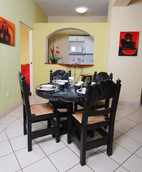 Hotel & Suites Galeria Morelia Szoba fotó