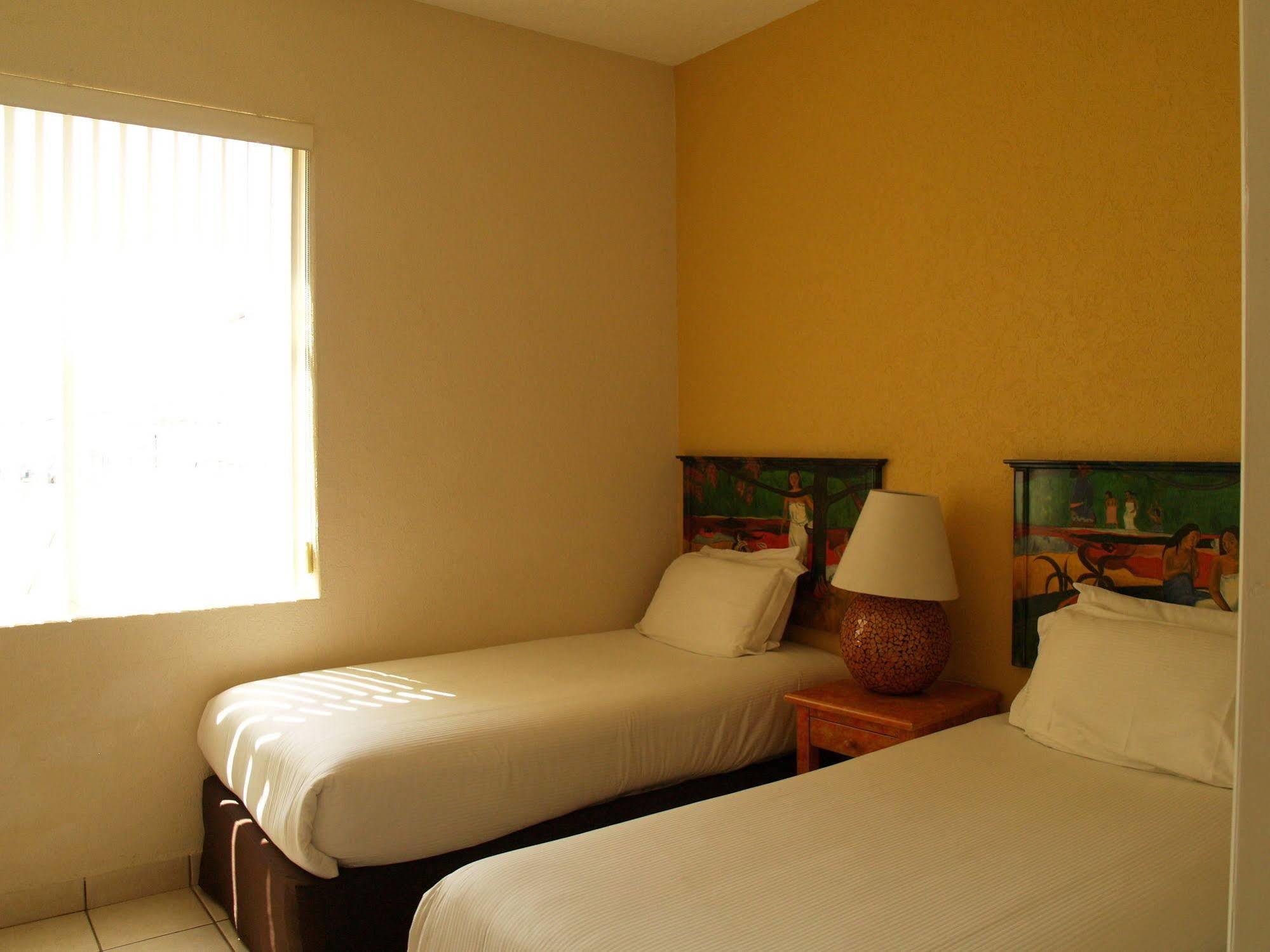 Hotel & Suites Galeria Morelia Kültér fotó