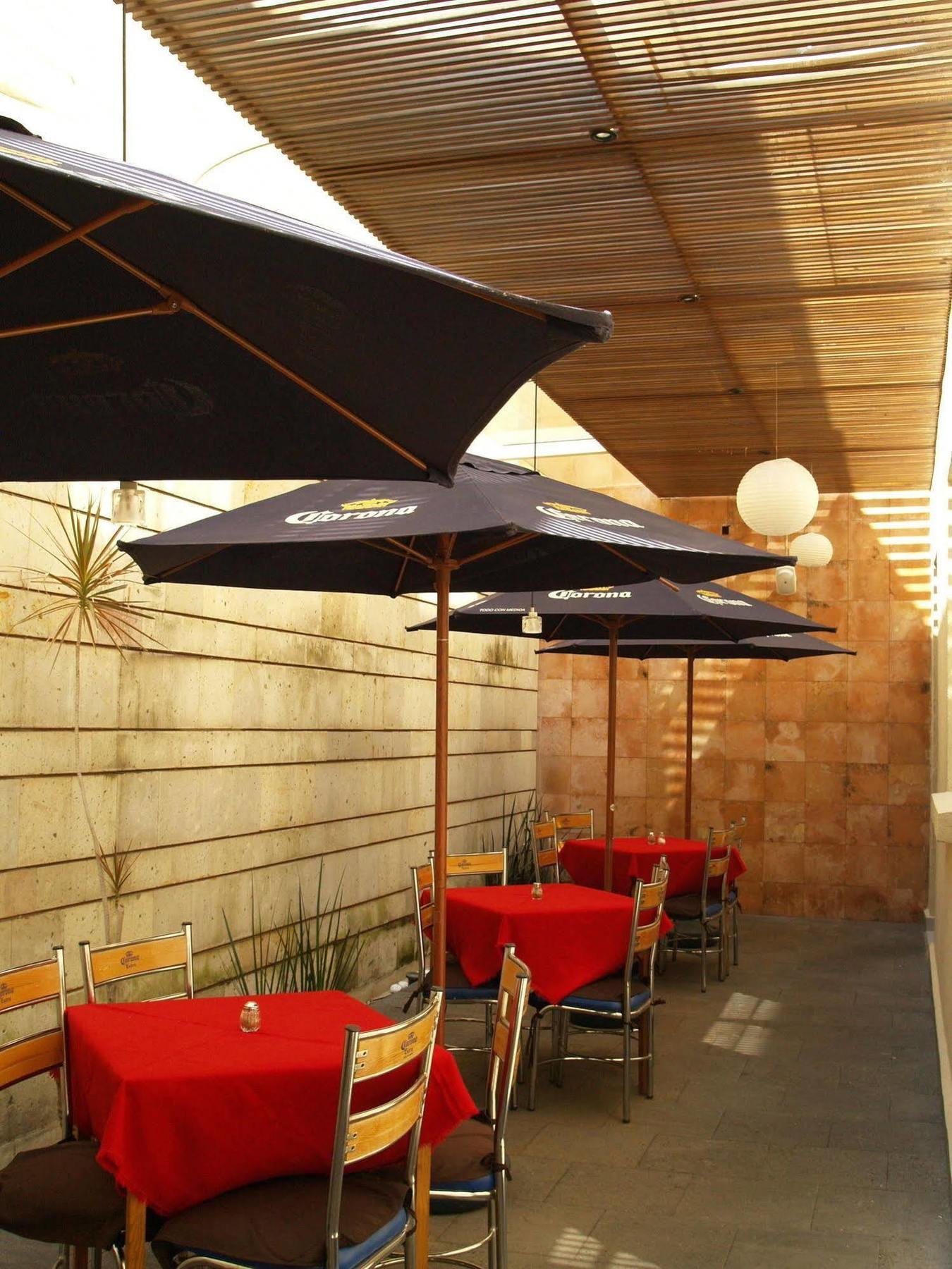 Hotel & Suites Galeria Morelia Kültér fotó